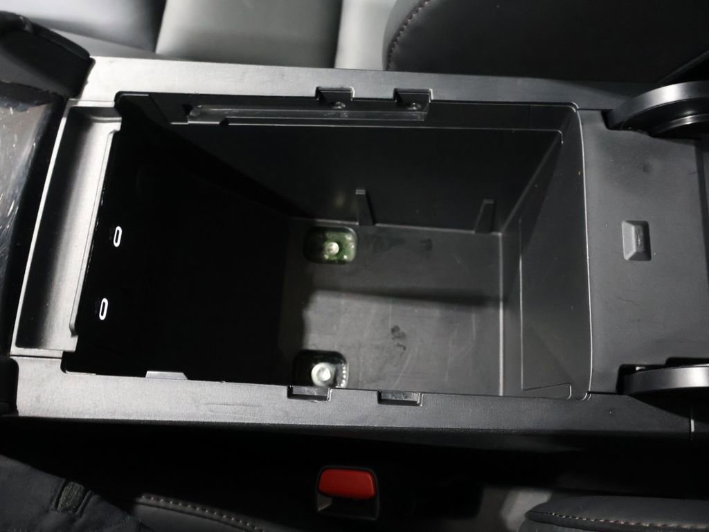 Used 2024 MAZDA MAZDA3 s image 29