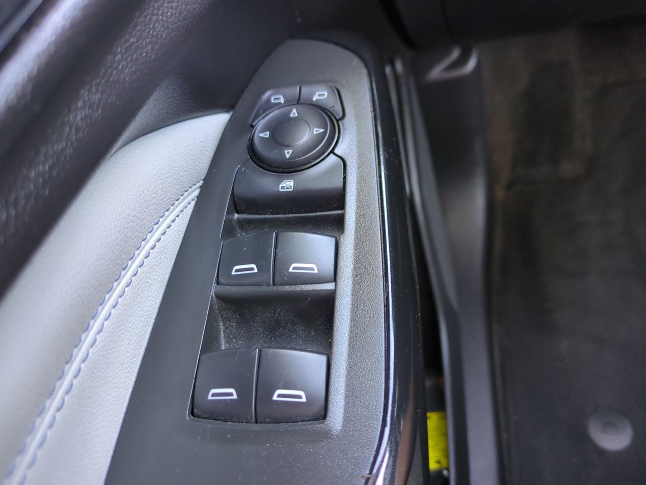 Certified 2025 Chevrolet Trax LT w/ Driver Confidence Package FWD image 23