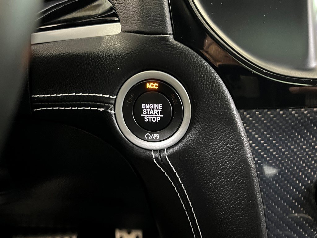 Certified 2023 Chrysler 300 C image 34