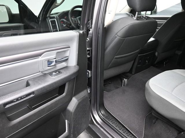 Used 2022 RAM 1500 Classic SLT w/ Electronics Group AWD/4WD image 16