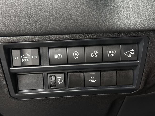 Used 2025 Toyota Tundra Limited w/ Power Package AWD/4WD image 21