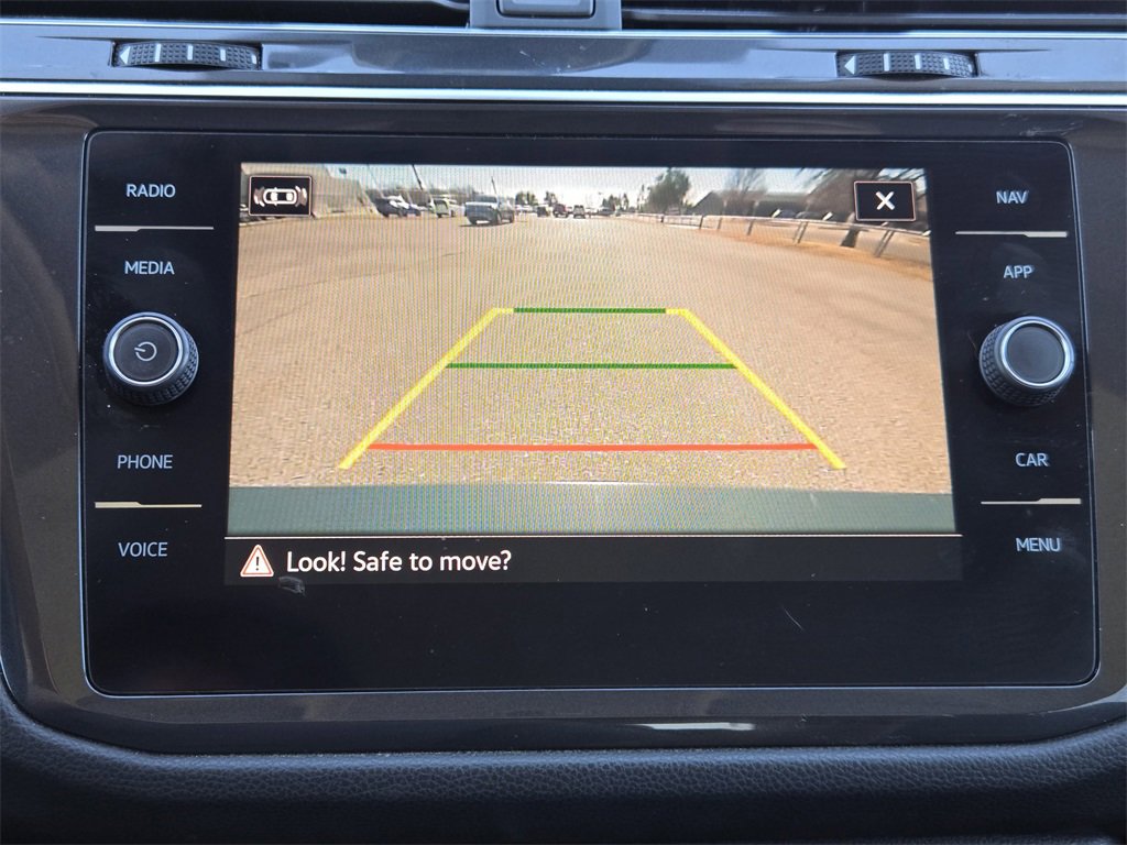 Used 2021 Volkswagen Tiguan SEL w/ 3-Row Tiguan MDO Package image 19