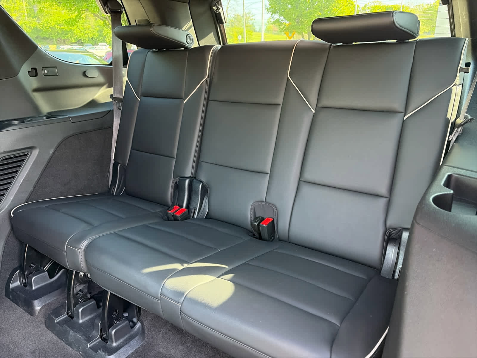 Certified 2023 Cadillac Escalade Sport w/ LPO, ONYX Package AWD/4WD image 9