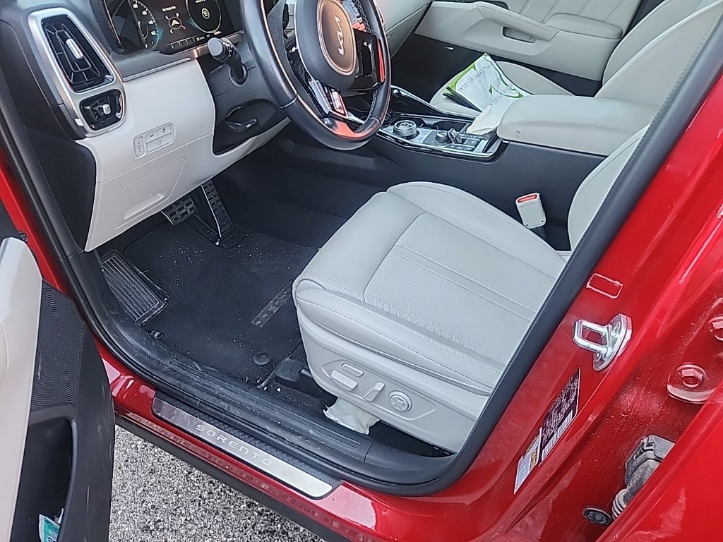 Used 2023 Kia Sorento SX Prestige w/ Panoramic Sunroof Package AWD/4WD image 8