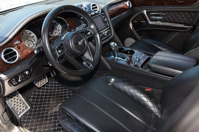 Used 2018 Bentley Bentayga AWD/4WD image 6