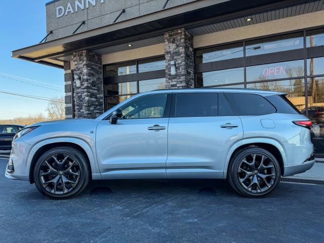 Used 2025 Lexus TX 500h AWD w/ Technology Package image 6