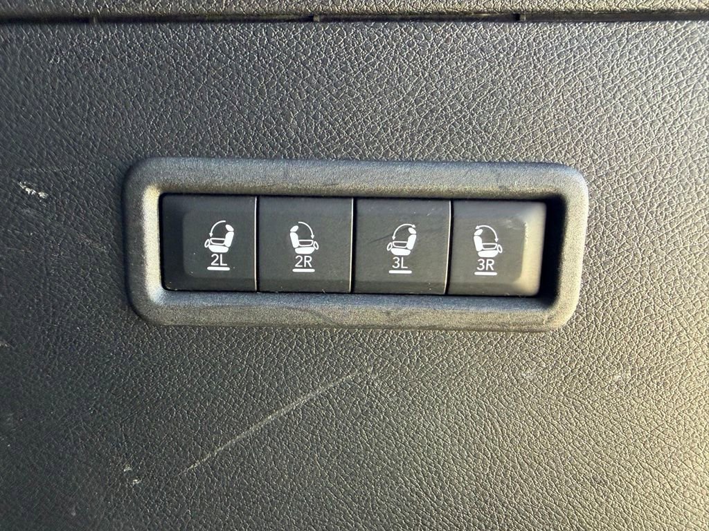 Certified 2024 Jeep Wagoneer Series III image 37