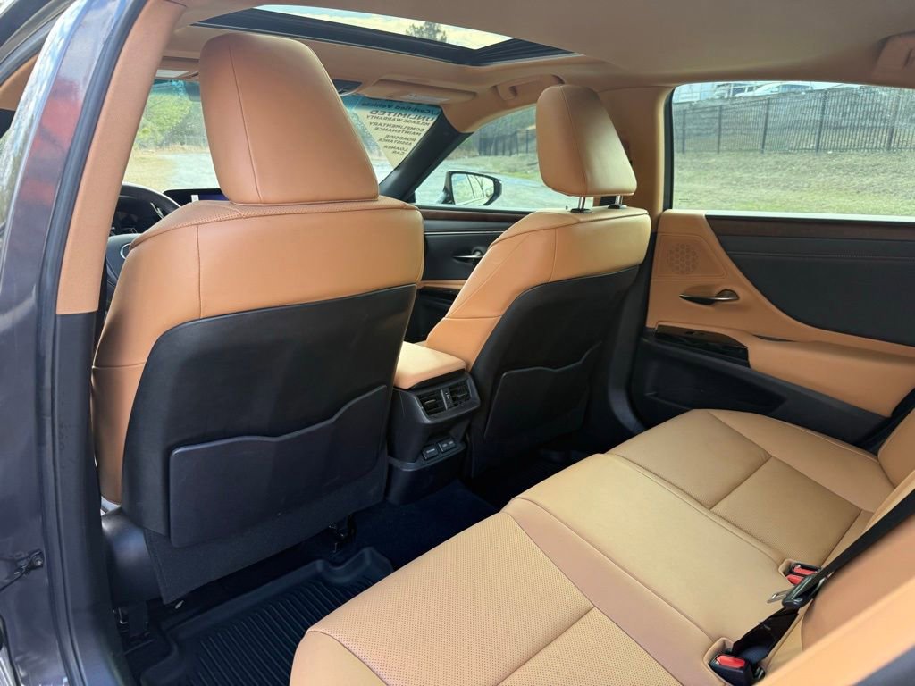 Certified 2023 Lexus ES 350 w/ Premium Package image 26