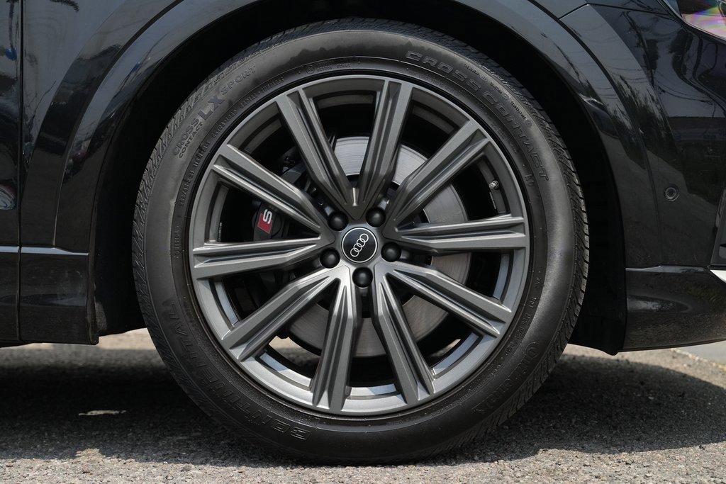 Used 2022 Audi SQ8 Prestige w/ Prestige Package image 12