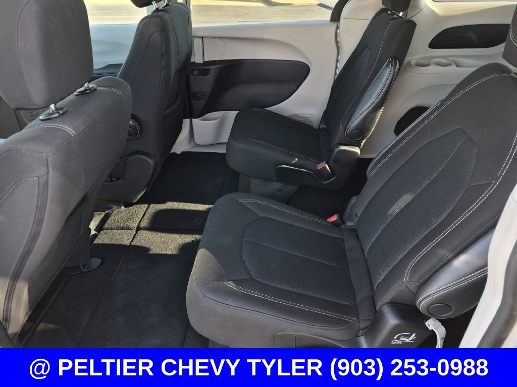 Used 2023 Chrysler Voyager LX FWD image 35