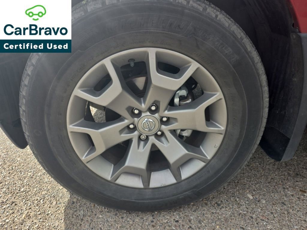 Used 2021 Nissan Frontier SV RWD image 2