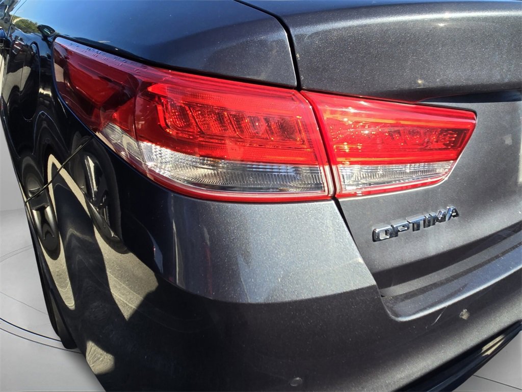 Used 2018 Kia Optima EX image 7