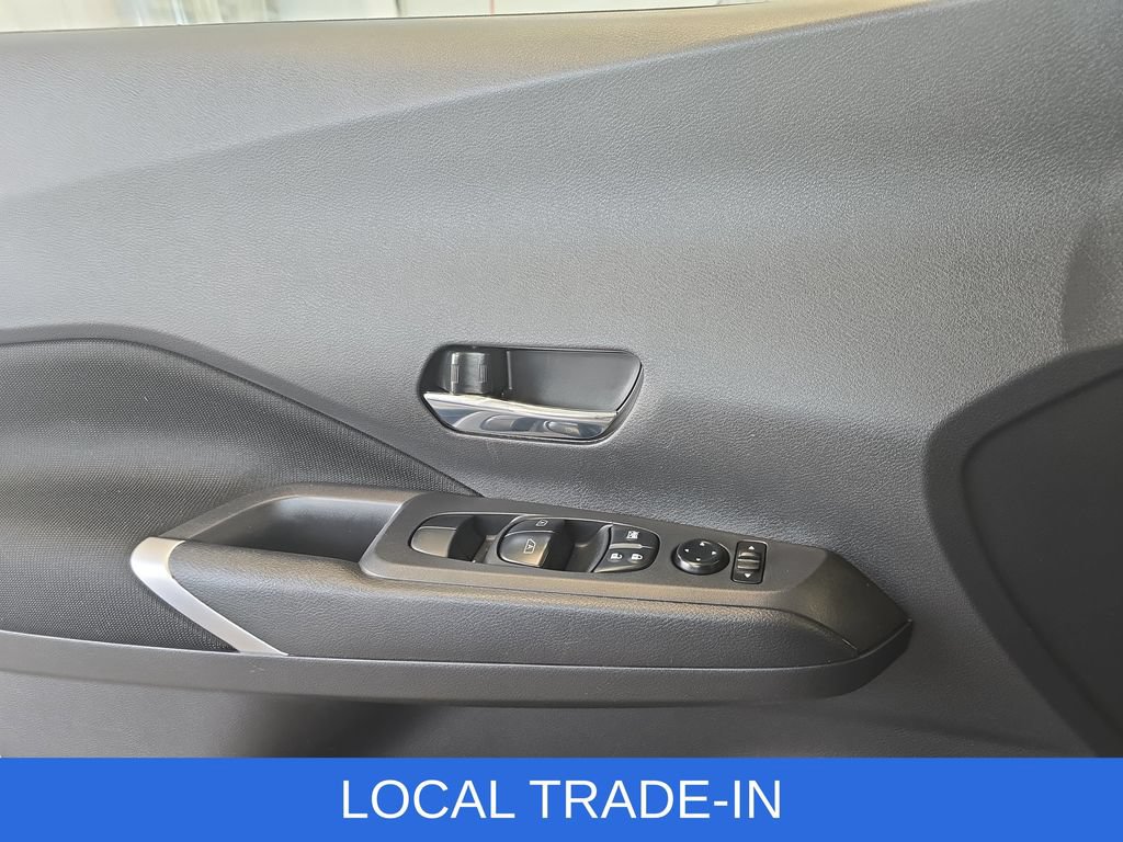 Used 2023 Nissan Kicks SV FWD image 15
