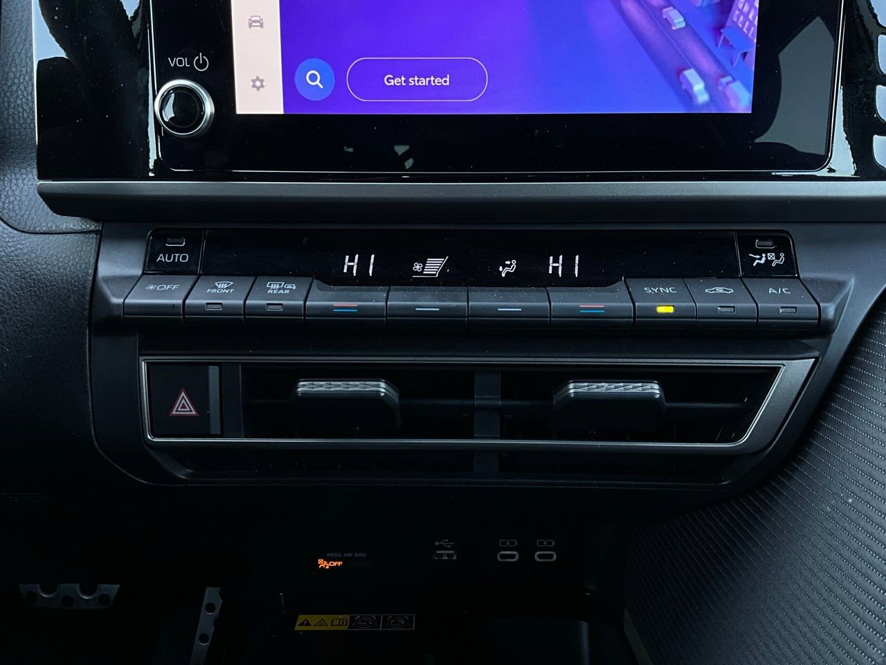 Used 2025 Toyota Camry SE image 27