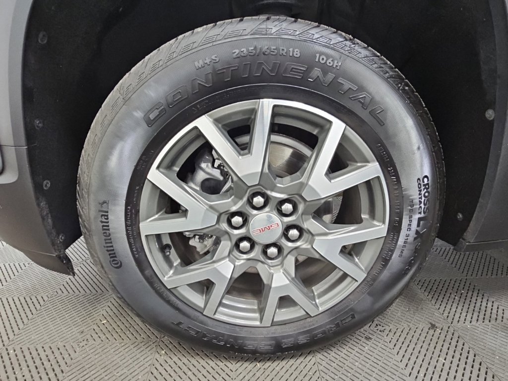 Used 2022 GMC Acadia SLE w/ Driver Convenience Package FWD image 45