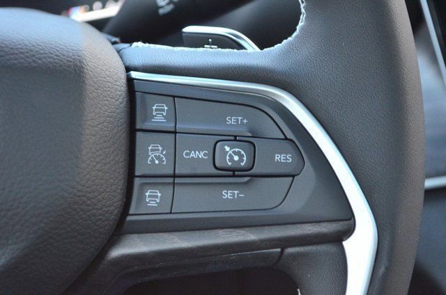 New 2025 Jeep Grand Cherokee Limited image 18