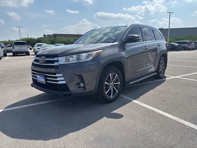 Used 2017 Toyota Highlander XLE