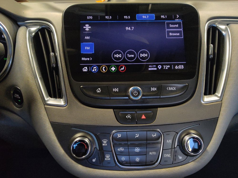 Used 2021 Chevrolet Malibu LT FWD image 25