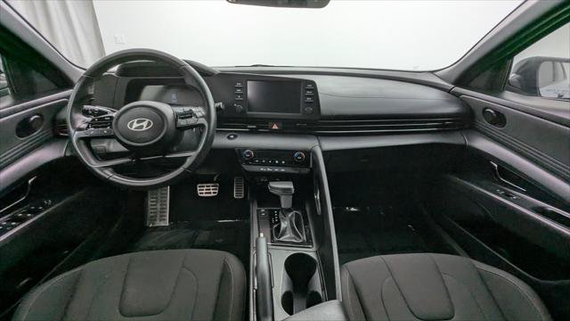 Used 2025 Hyundai Elantra Sport FWD image 24