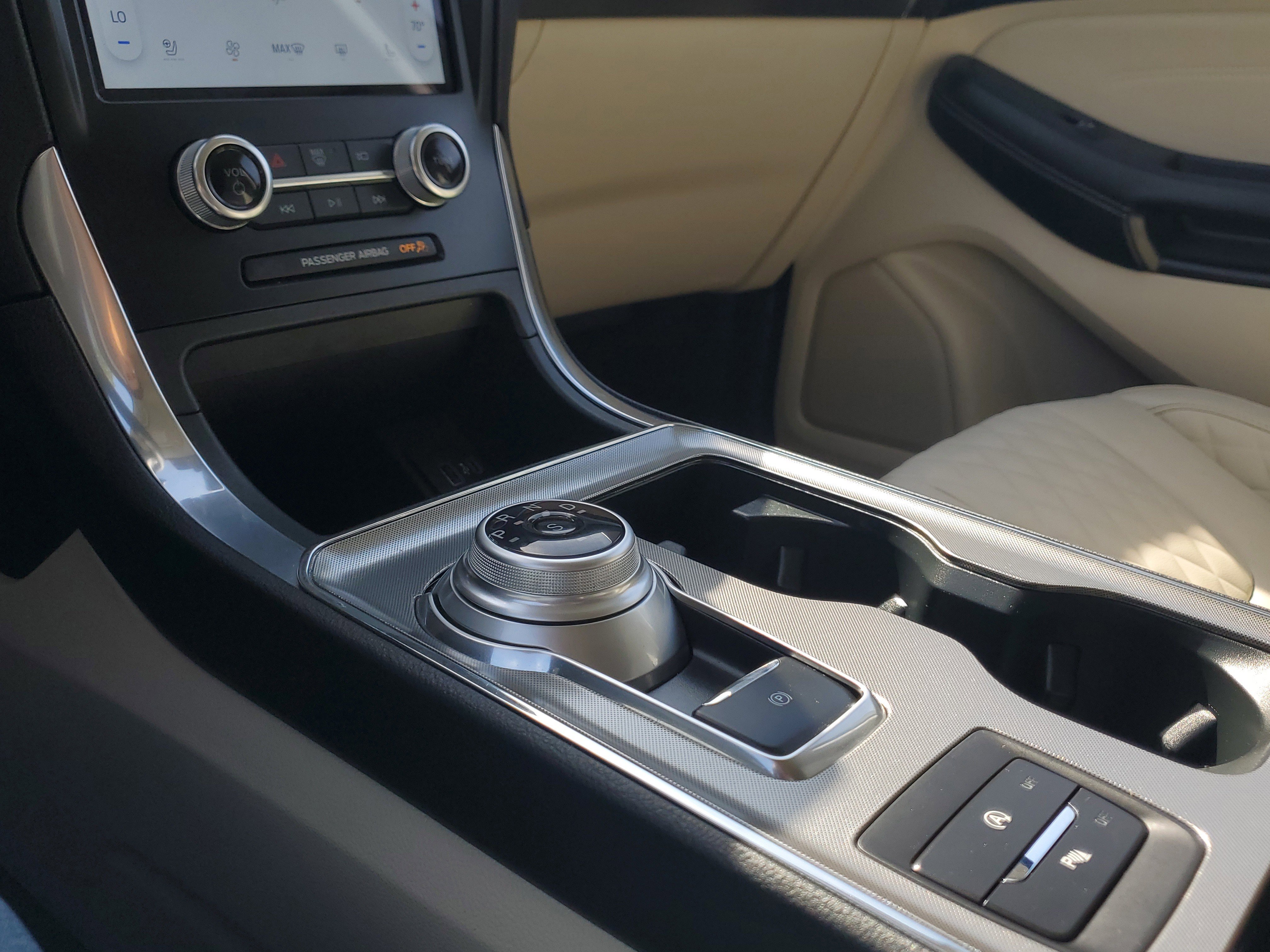 Certified 2024 Ford Edge Titanium image 28