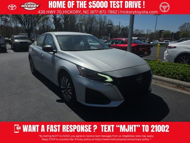 Used 2024 Nissan Altima 2.5 SV image 1