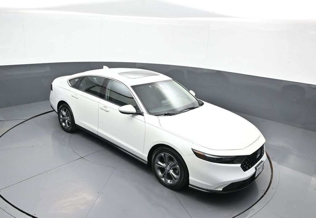 Certified 2023 Honda Accord EX image 36