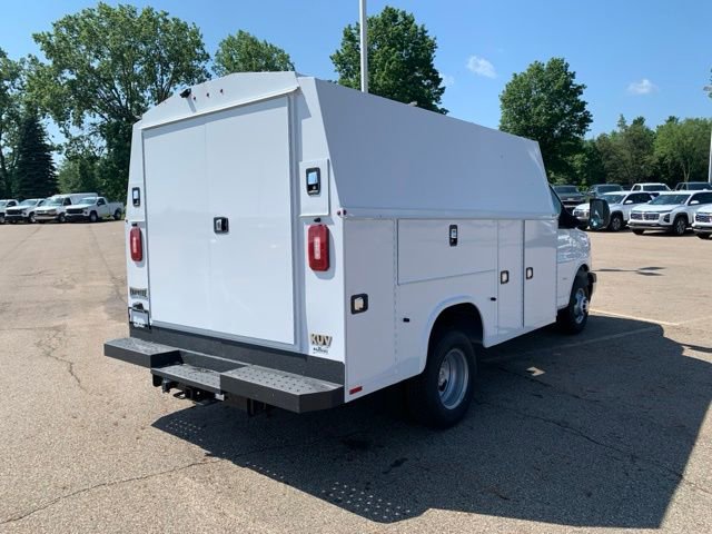 New 2024 Chevrolet Express 3500 w/ Power Convenience Package image 3