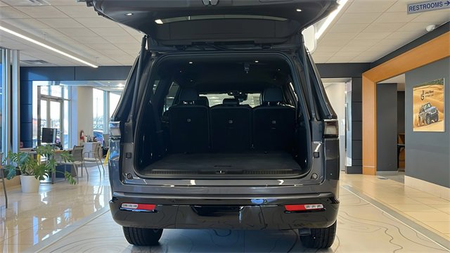 New 2026 Jeep Grand Wagoneer 4WD image 40