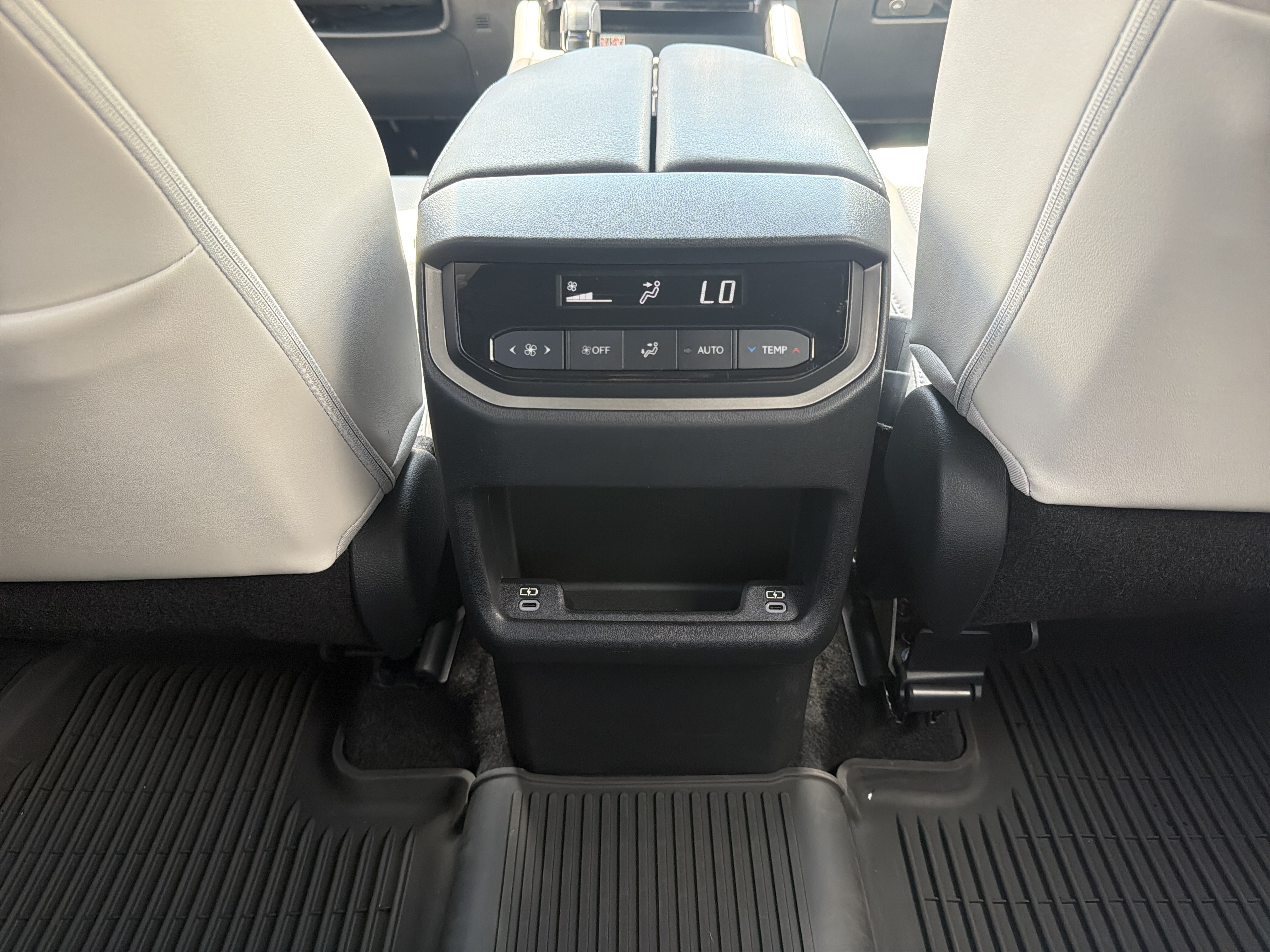 Used 2024 Lexus TX 350 FWD w/ Cold Weather Package image 28