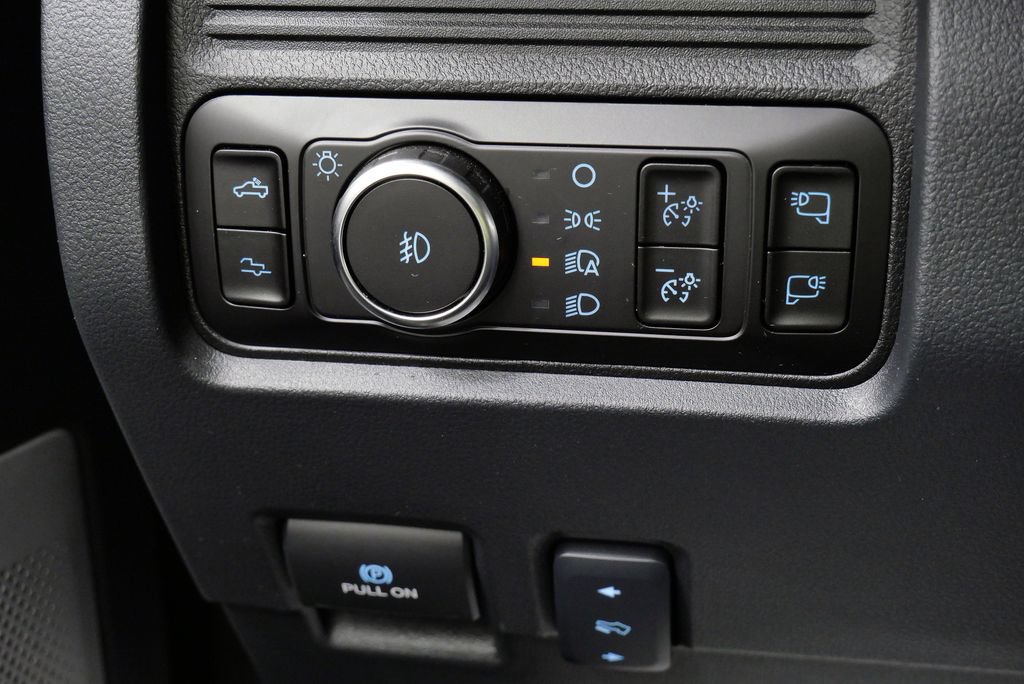 Used 2026 Ford F250 Platinum AWD/4WD image 27