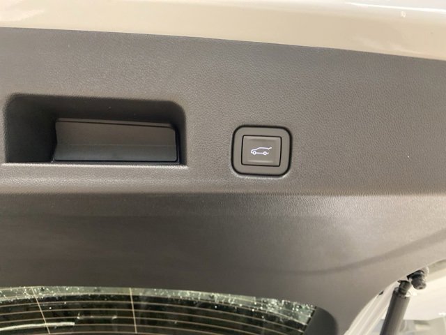 New 2026 Chevrolet Traverse LT w/ LPO, Floor Liner Package image 8