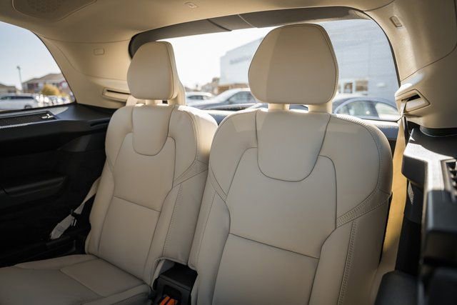 New 2026 Volvo XC90 B6 Ultra w/ Protection Package Premier image 33