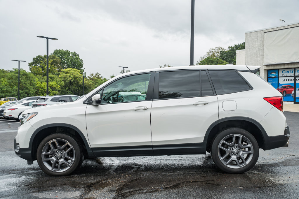 Used 2023 Honda Passport EX-L image 4