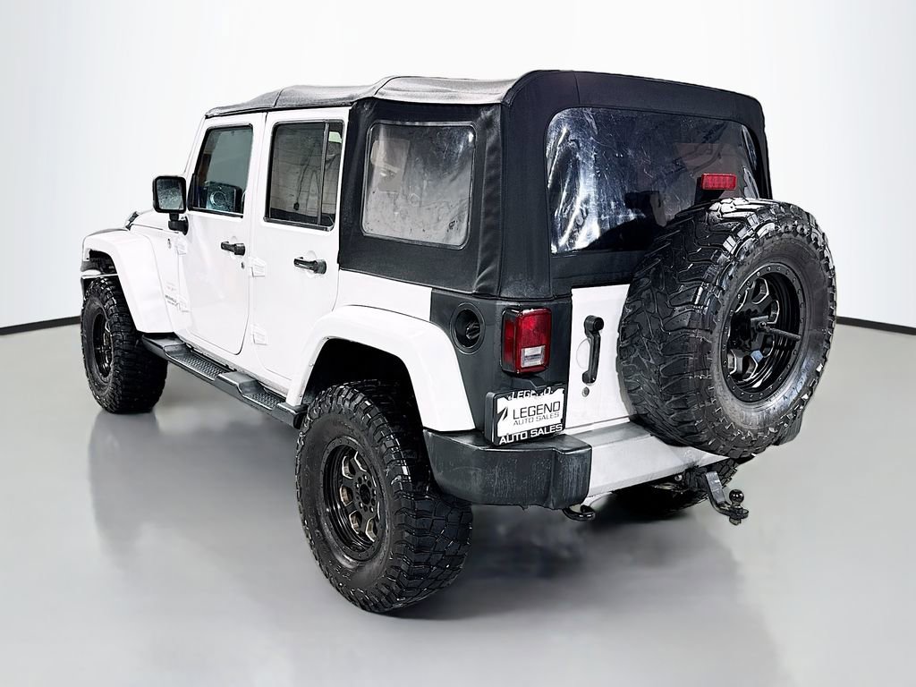 Used 2015 Jeep Wrangler Unlimited Sahara w/ Connectivity Group image 9