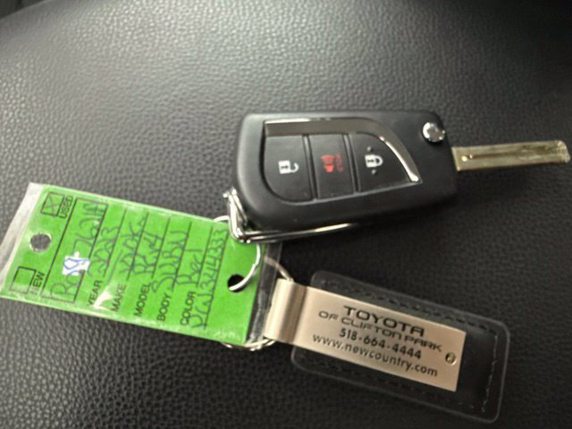 Certified 2023 Toyota RAV4 LE AWD/4WD image 29