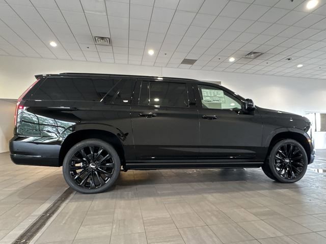 New 2026 Cadillac Escalade ESV Platinum Sport w/ LPO, ONYX Package AWD/4WD image 7