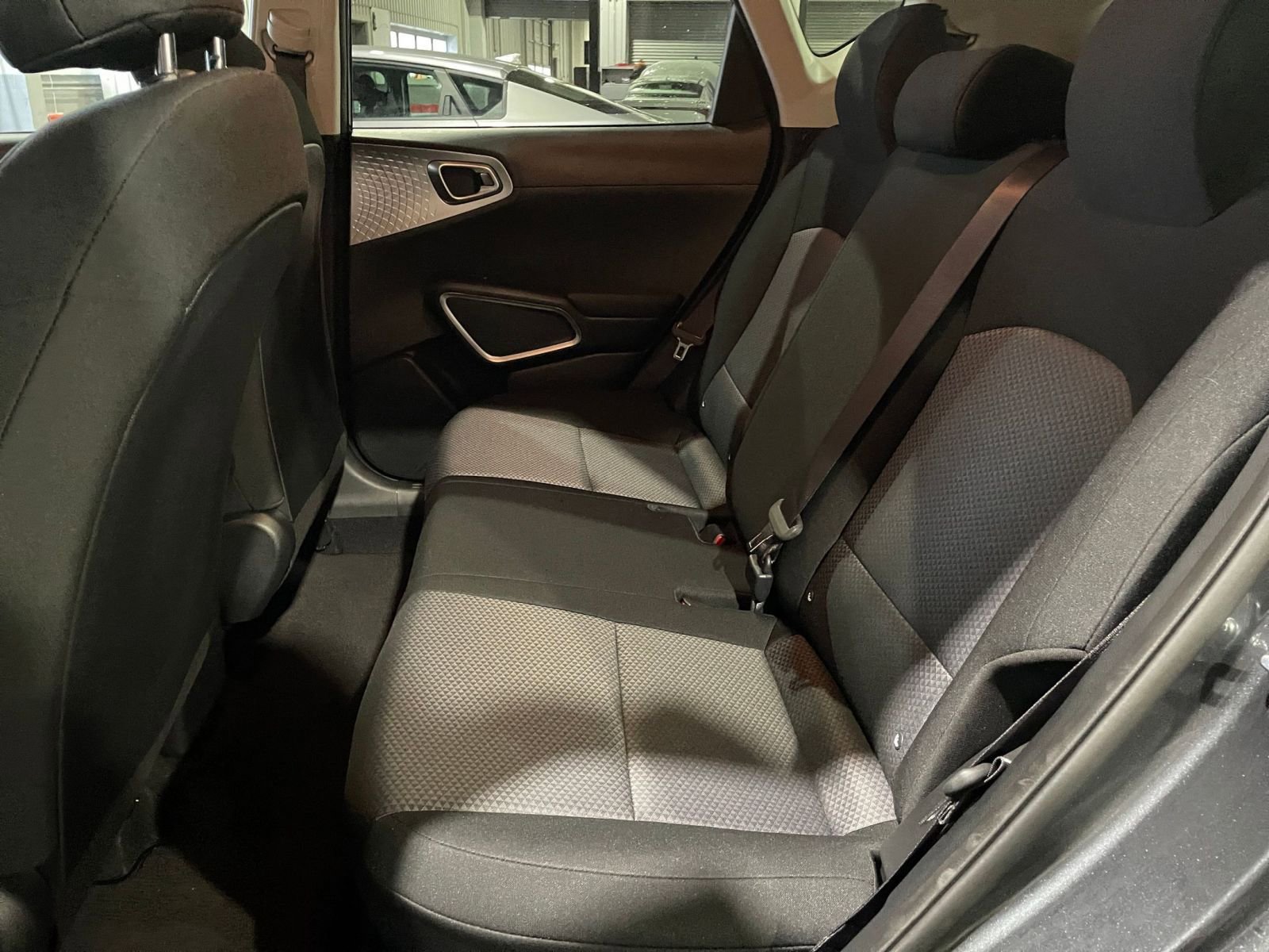 Used 2025 Kia Soul LX w/ LX Technology Package image 23