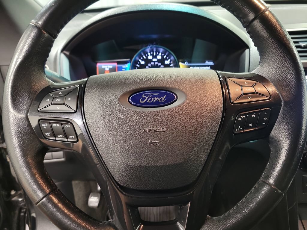 Used 2017 Ford Explorer XLT w/ Equipment Group 202A FWD image 23