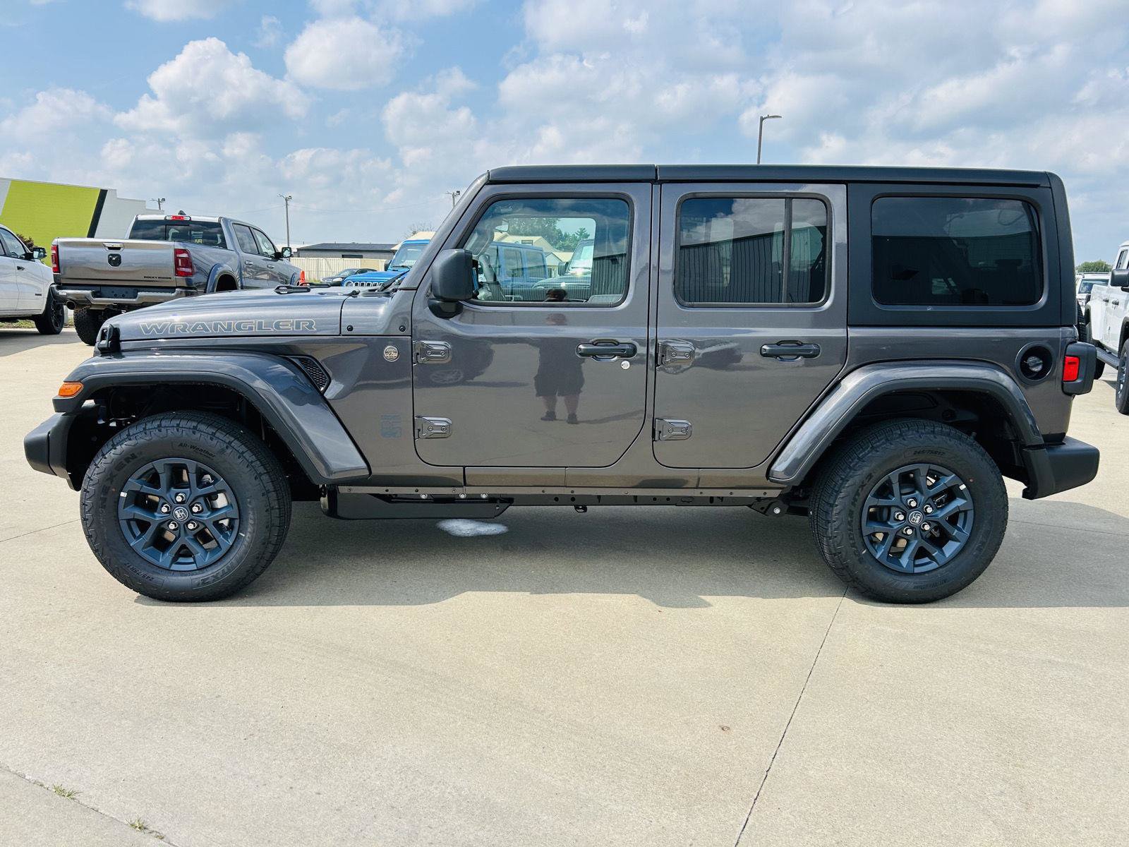 New 2026 Jeep Wrangler Unlimited Sport AWD/4WD image 33