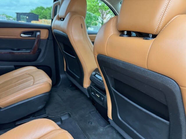 Used 2013 Chevrolet Traverse LTZ FWD image 19