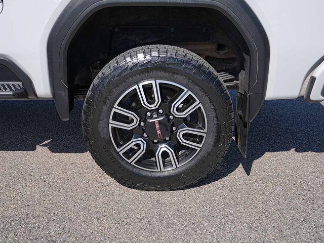 Used 2022 GMC Sierra 2500 AT4 w/ AT4 Preferred Package AWD/4WD image 13