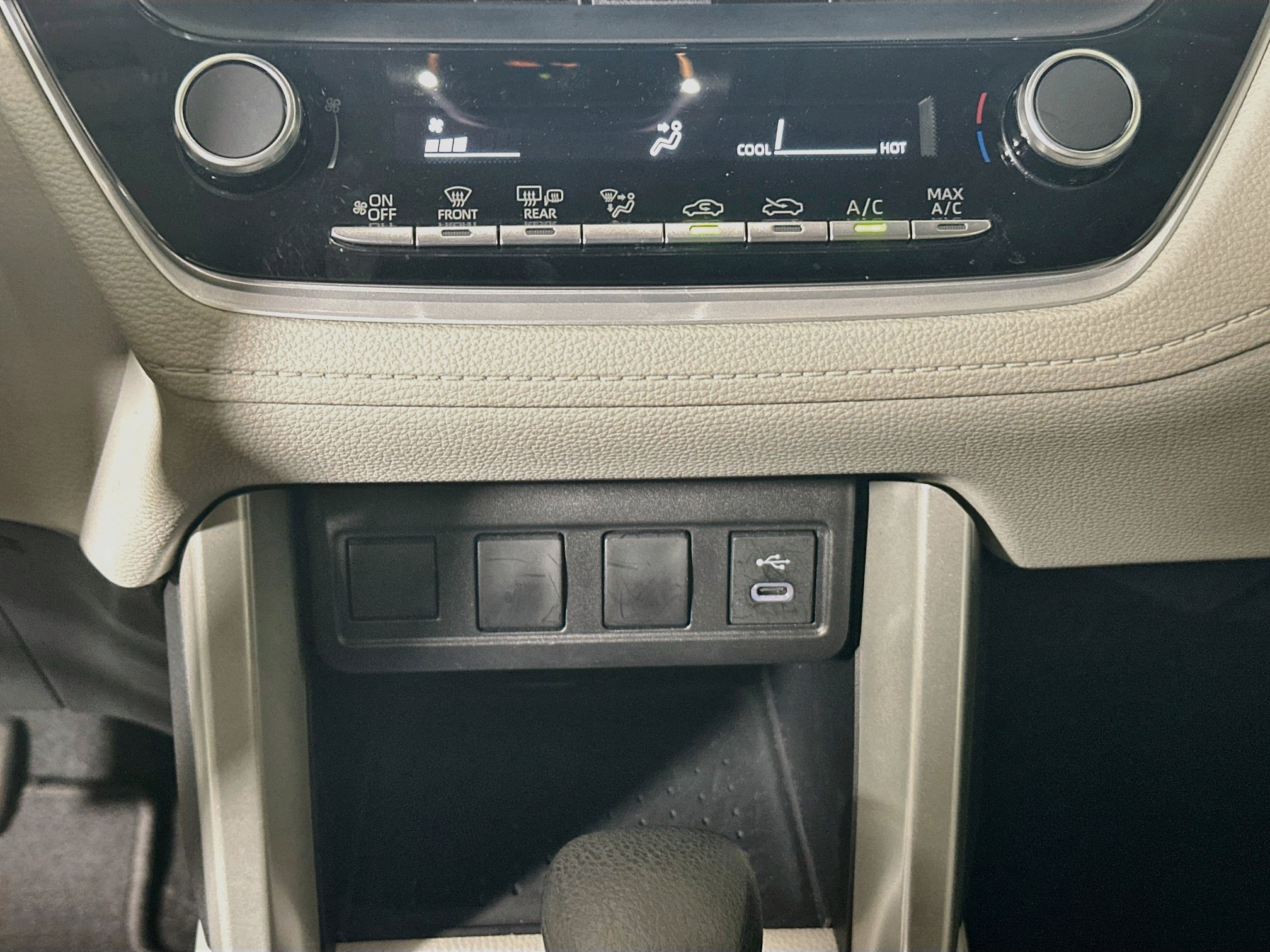 Used 2025 Toyota Corolla Cross L FWD image 22