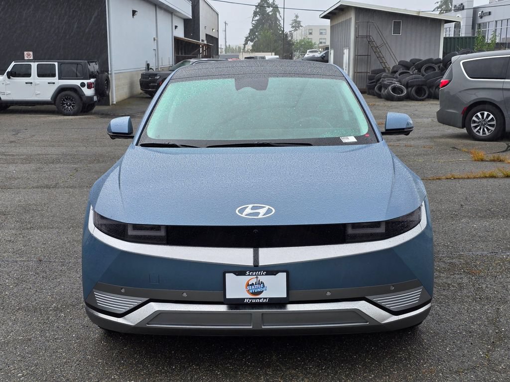 Used 2024 Hyundai Ioniq 5 Limited AWD/4WD image 2