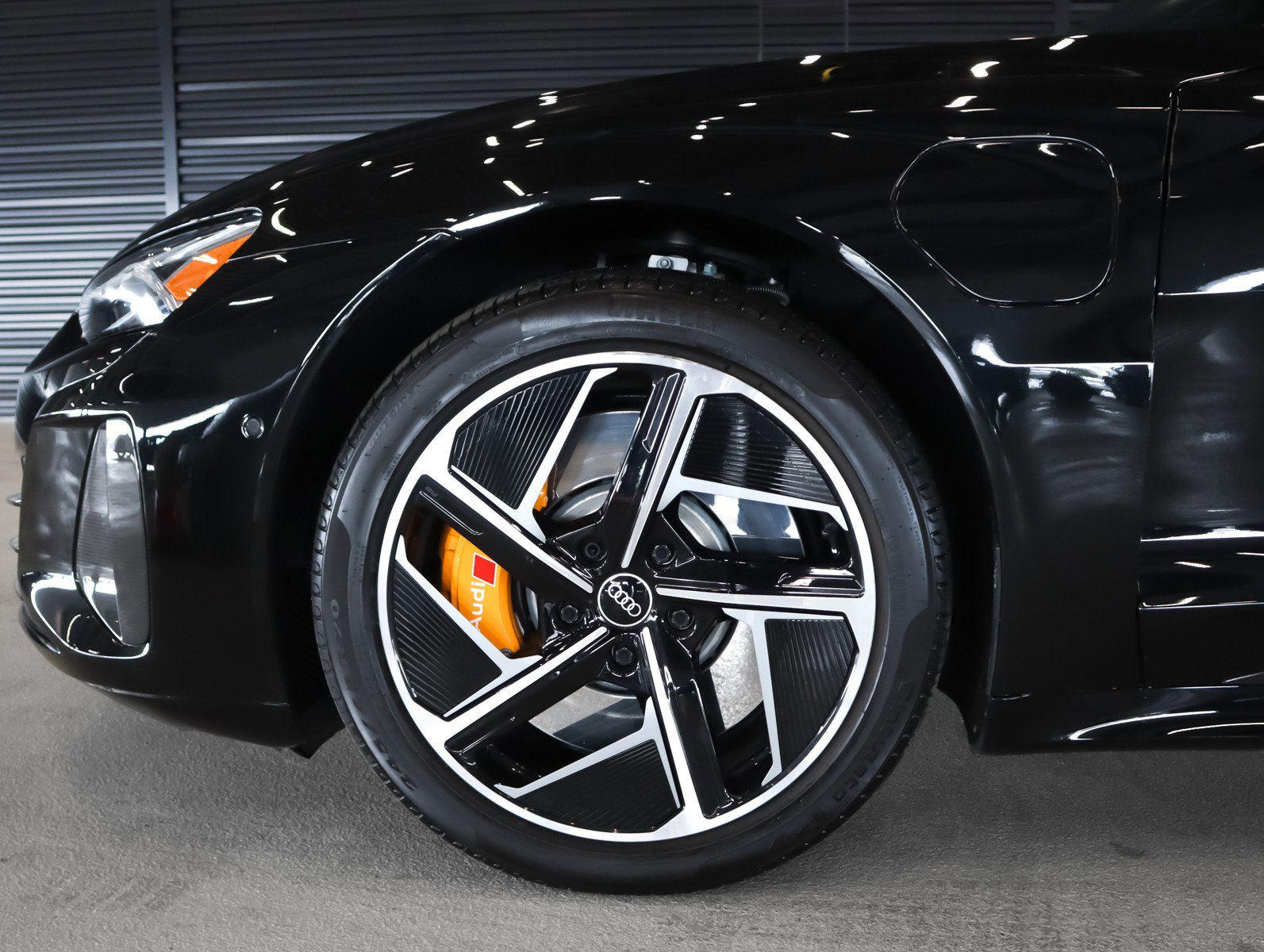 Used 2023 Audi RS e-tron GT w/ Carbon Performance Package image 15