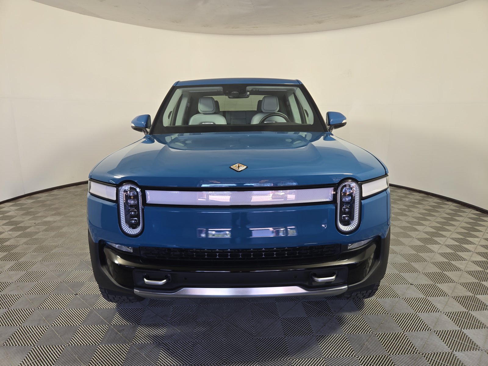Used 2022 Rivian R1T Launch Edition AWD/4WD image 8