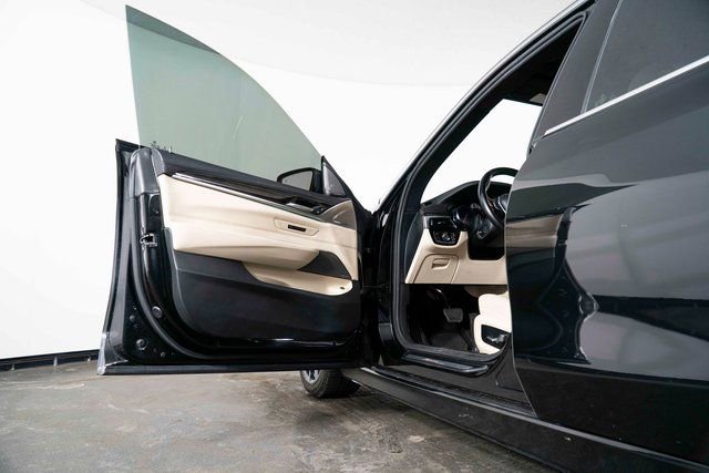 Used 2018 BMW 640i Gran Turismo xDrive AWD/4WD image 16