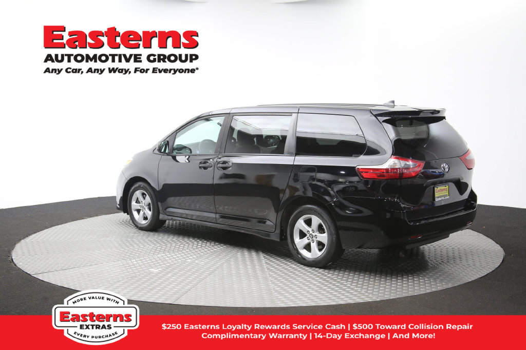 Used 2020 Toyota Sienna L FWD image 64