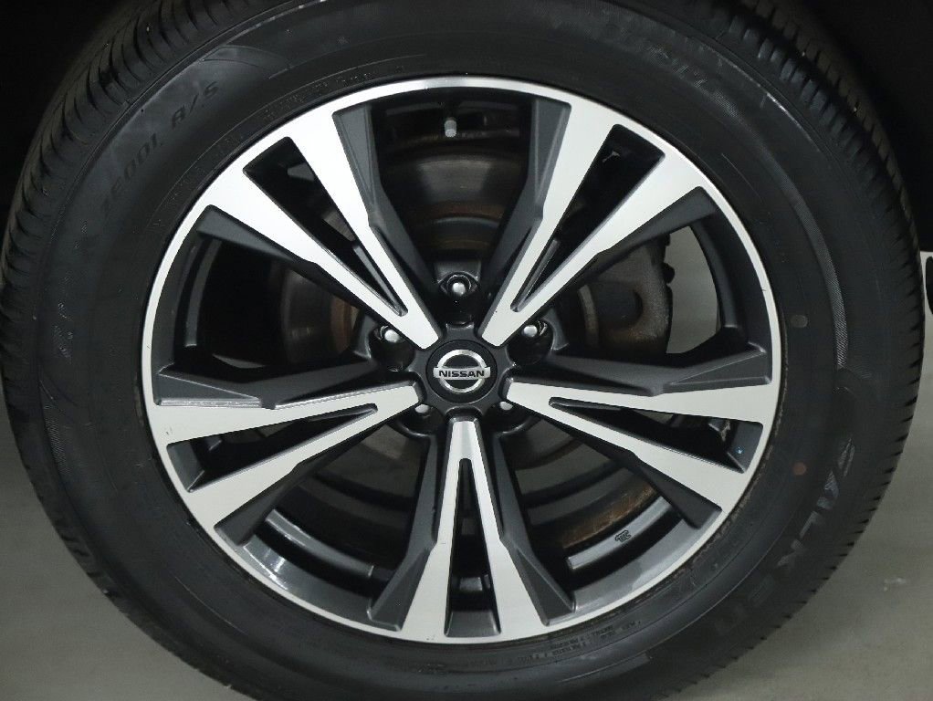 Used 2019 Nissan Rogue SV w/ Premium Package image 41