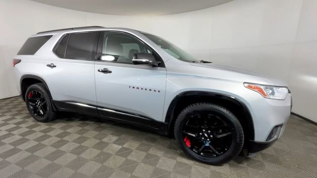 Used 2019 Chevrolet Traverse Premier w/ Redline Edition AWD/4WD image 2