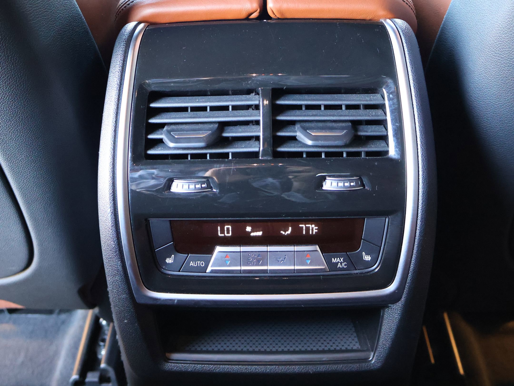 Used 2021 BMW X6 xDrive40i w/ M Sport Package AWD/4WD image 25